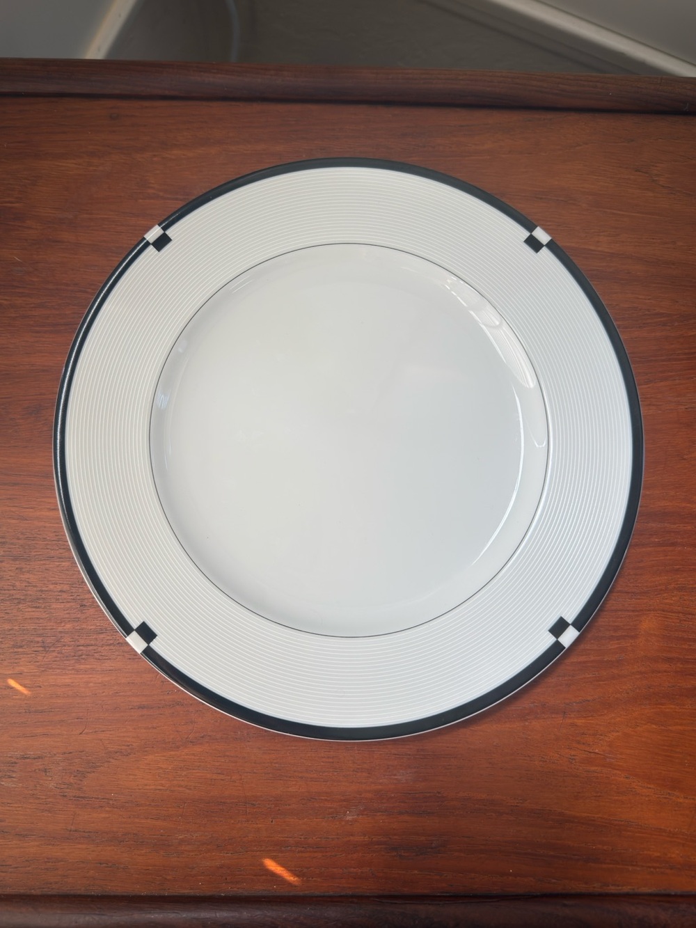 Mikasa White Porcelain Dinner Plate with Black Trim and Accent Squares